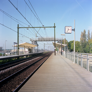 852486 Gezicht op het tijdelijke N.S.-station Utrecht Terwijde aan de Hof ter Weydeweg te Utrecht.